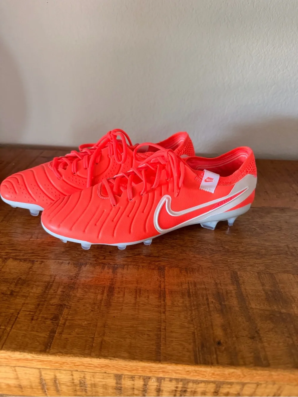 Men’s Nike Tiempo Legend 10 Elite FG - Hot Lava/white - size 7.5